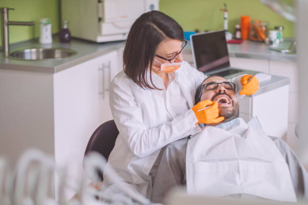Best Holiday Emergency Dentist in Bellville, TX